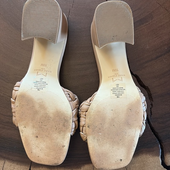 Marc Fisher Tan Block Heeled Mules with Woven Design/ Size 10M - Picture 8 of 9